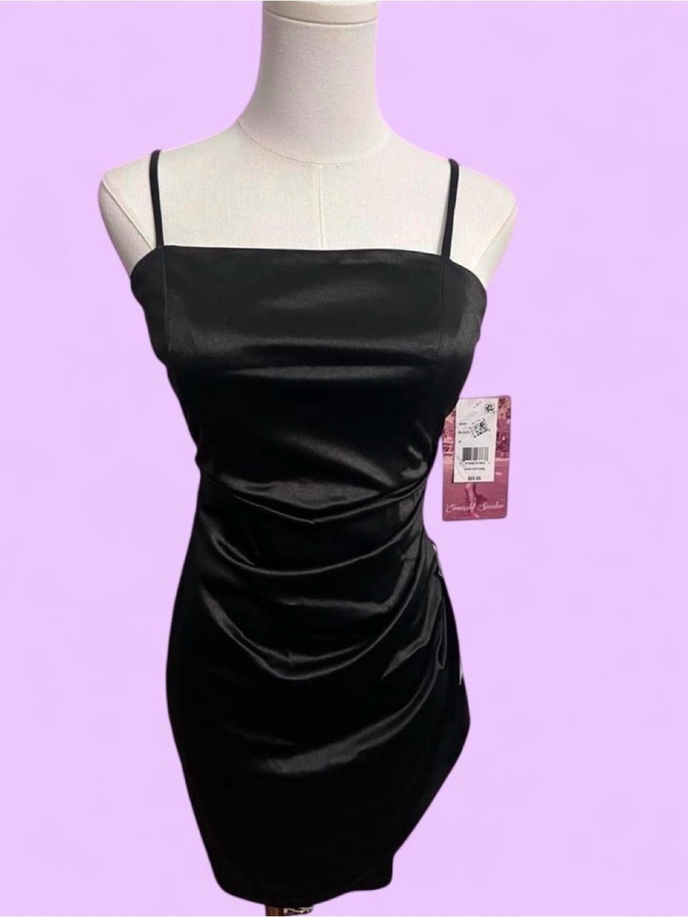 🖤NWT Emerald Sundae Black Ruched Bodycon Dress 🖤